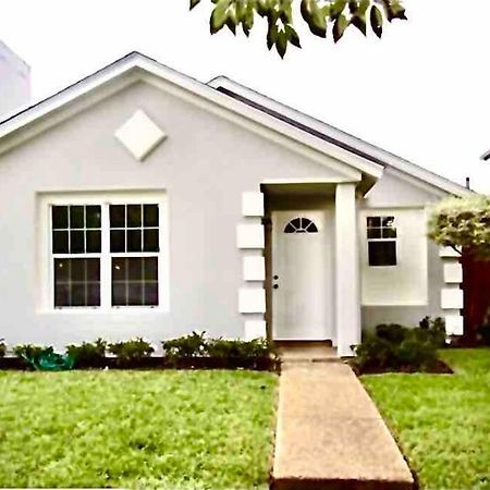 2 Bedroom Luxury Home.. Wooden Floors And Ceilings Dallas Exteriör bild