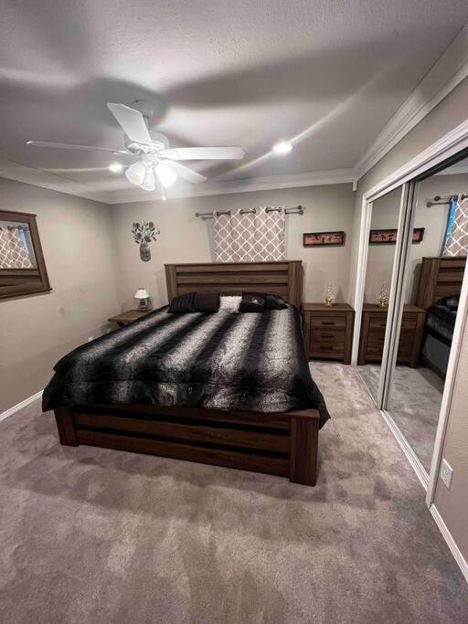 2 Bedroom Luxury Home.. Wooden Floors And Ceilings Dallas Exteriör bild